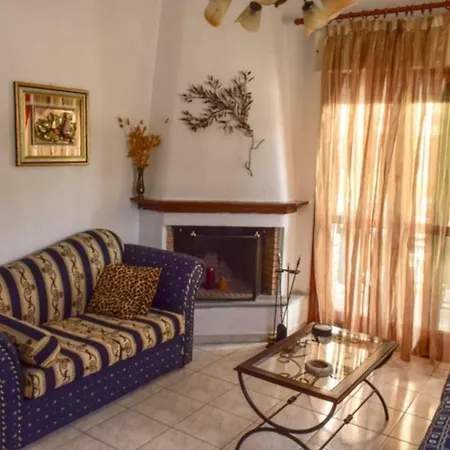 Holiday home Zoli House
